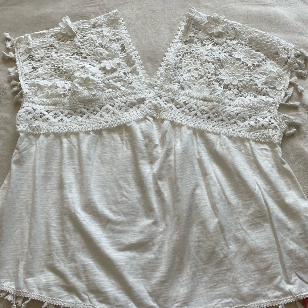SHEIN White Floral Lace Blouse